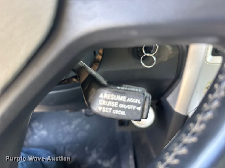 image for item EU6467 2011 Dodge Ram 3500 Crew Cab flatbed pickup truck