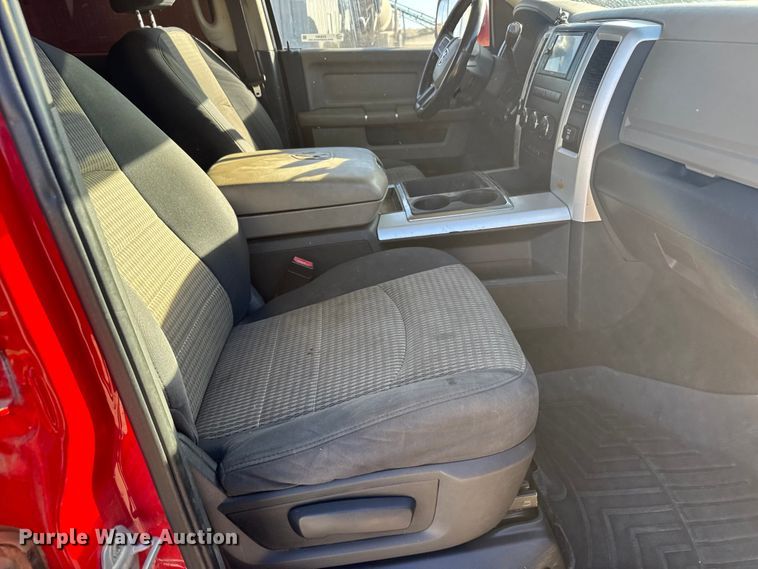 image for item EU6467 2011 Dodge Ram 3500 Crew Cab flatbed pickup truck