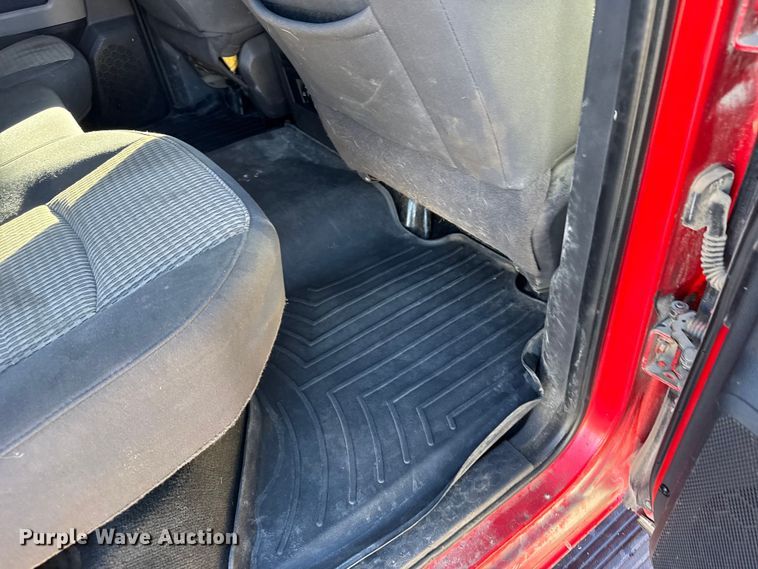 image for item EU6467 2011 Dodge Ram 3500 Crew Cab flatbed pickup truck