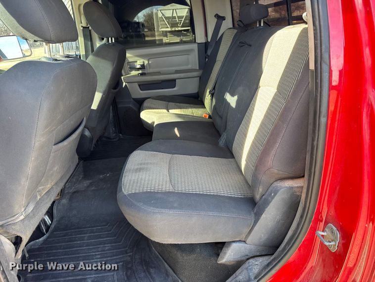 image for item EU6467 2011 Dodge Ram 3500 Crew Cab flatbed pickup truck