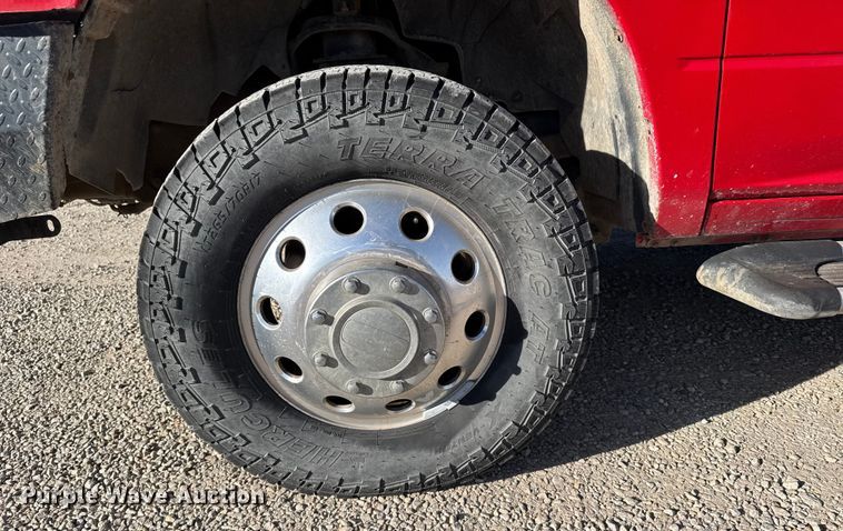 image for item EU6467 2011 Dodge Ram 3500 Crew Cab flatbed pickup truck