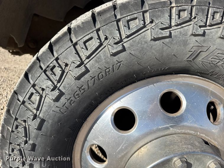 image for item EU6467 2011 Dodge Ram 3500 Crew Cab flatbed pickup truck