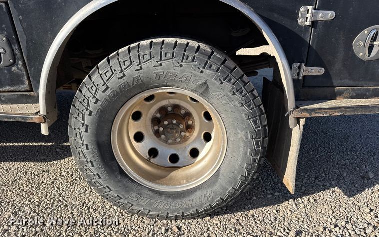 image for item EU6467 2011 Dodge Ram 3500 Crew Cab flatbed pickup truck