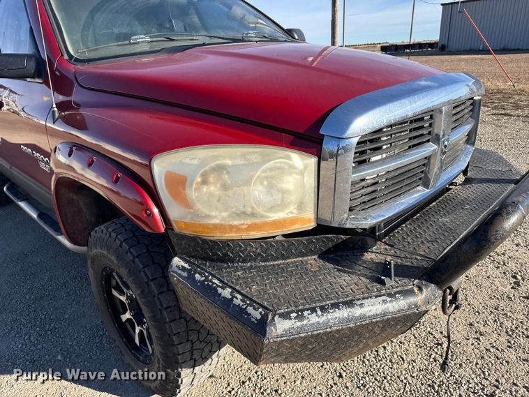 image for item EU6468 2006 Dodge Ram 2500 Ext. Cab pickup truck
