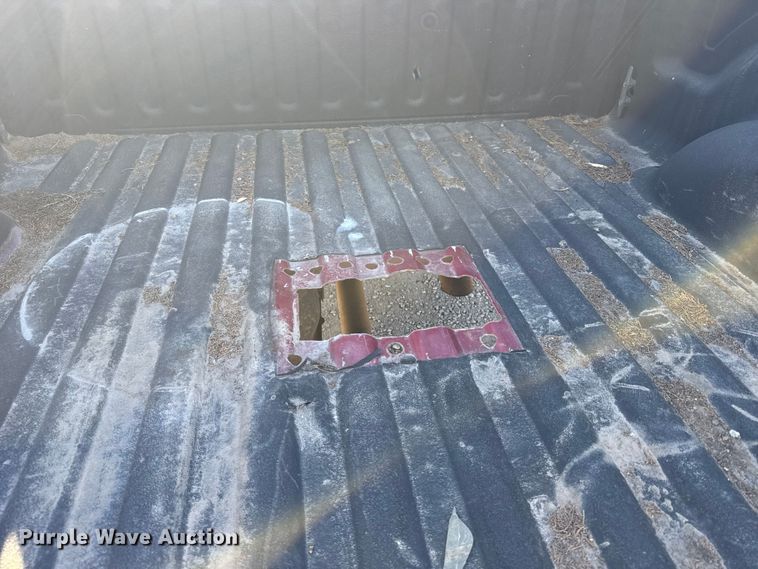 image for item EU6468 2006 Dodge Ram 2500 Ext. Cab pickup truck