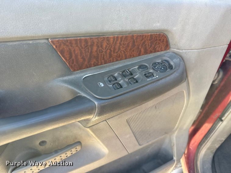 image for item EU6468 2006 Dodge Ram 2500 Ext. Cab pickup truck