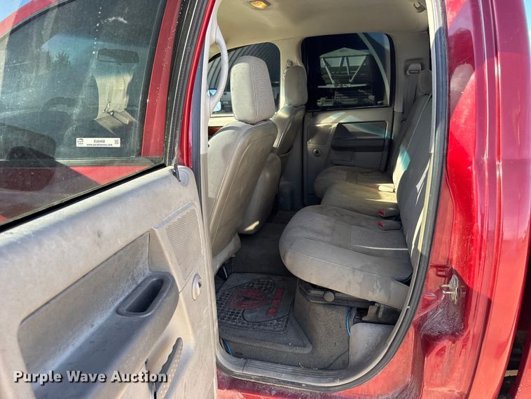 image for item EU6468 2006 Dodge Ram 2500 Ext. Cab pickup truck