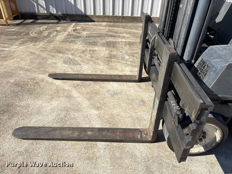 image for item EU7087 2017 Combilift CB8000 forklift