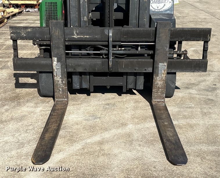 image for item EU7087 2017 Combilift CB8000 forklift