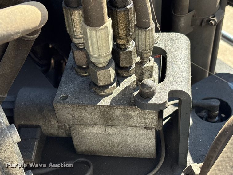 image for item EU7087 2017 Combilift CB8000 forklift