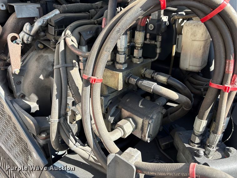 image for item EU7087 2017 Combilift CB8000 forklift