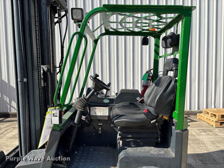 image for item EU7087 2017 Combilift CB8000 forklift