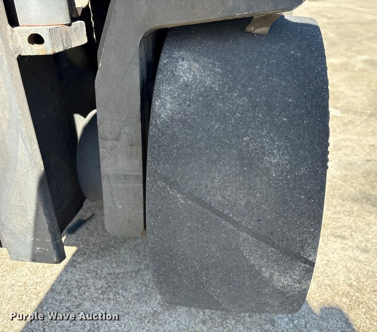 image for item EU7087 2017 Combilift CB8000 forklift