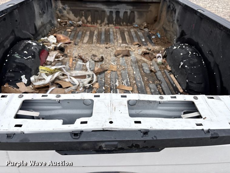 image for item EU8556 2018 Ford F250 Super Duty XL pickup truck