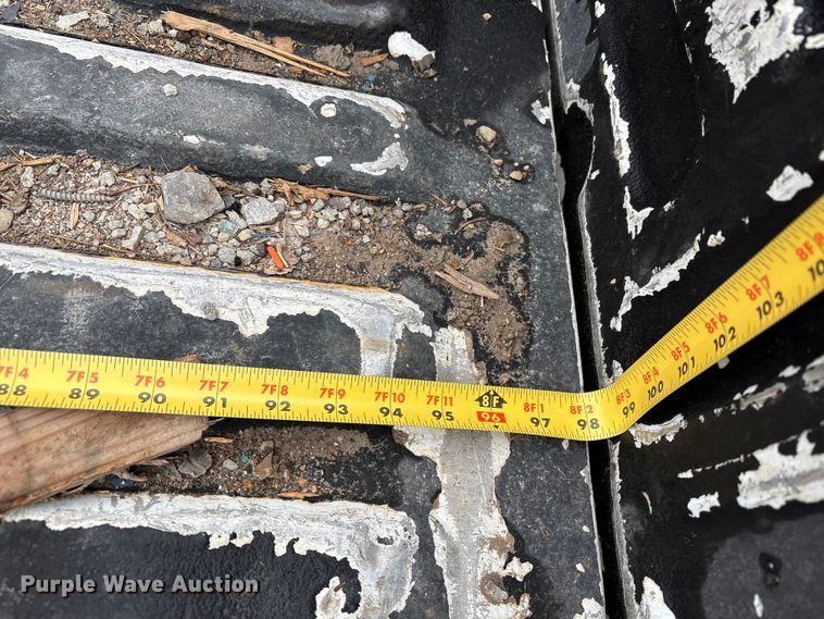 image for item EU8556 2018 Ford F250 Super Duty XL pickup truck