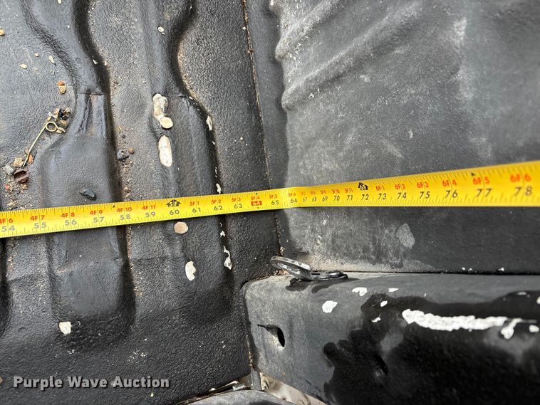 image for item EU8556 2018 Ford F250 Super Duty XL pickup truck