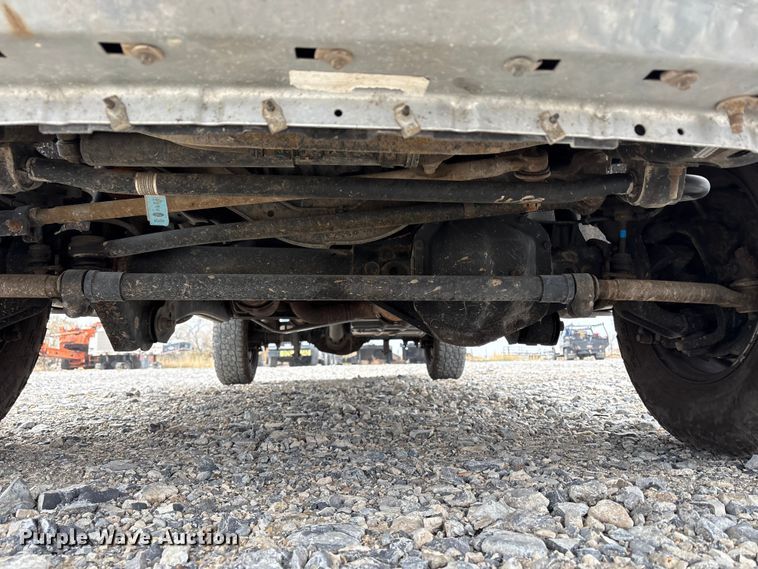 image for item EU8556 2018 Ford F250 Super Duty XL pickup truck