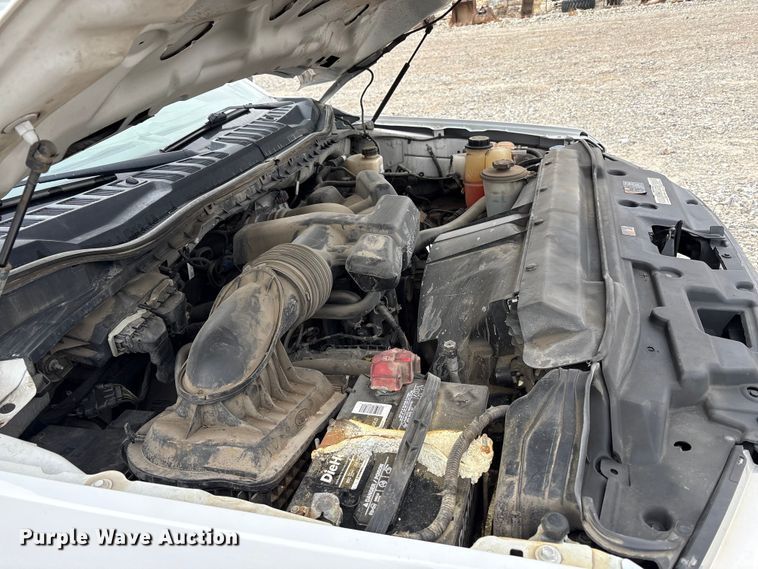 image for item EU8556 2018 Ford F250 Super Duty XL pickup truck