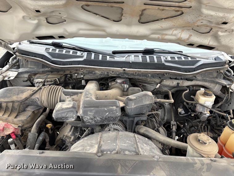 image for item EU8556 2018 Ford F250 Super Duty XL pickup truck