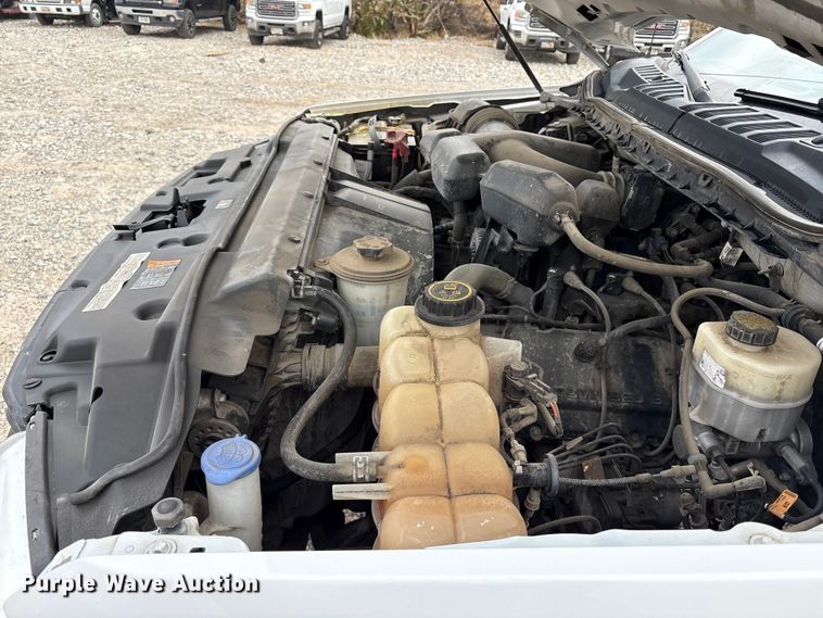 image for item EU8556 2018 Ford F250 Super Duty XL pickup truck