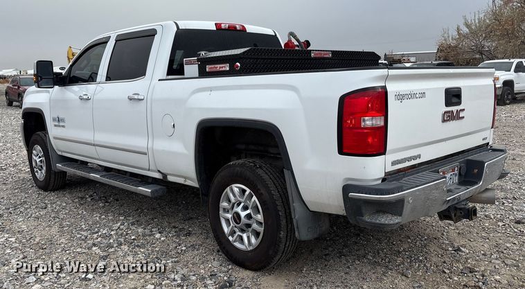 image for item EU8557 2018 GMC Sierra 3500HD Crew Cab pickup truck