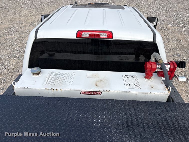 image for item EU8557 2018 GMC Sierra 3500HD Crew Cab pickup truck