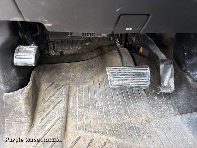 image for item EU8557 2018 GMC Sierra 3500HD Crew Cab pickup truck