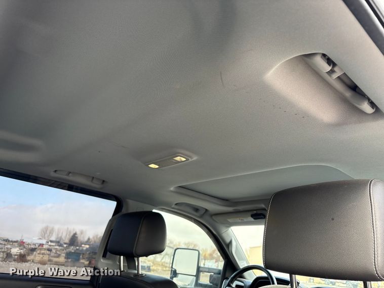 image for item EU8557 2018 GMC Sierra 3500HD Crew Cab pickup truck