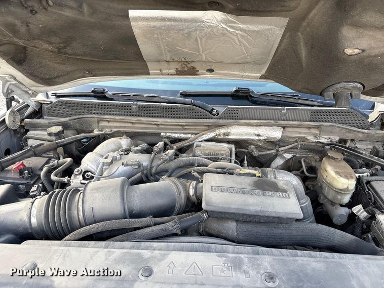 image for item EU8557 2018 GMC Sierra 3500HD Crew Cab pickup truck