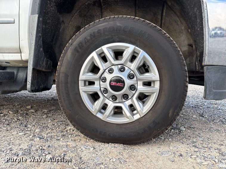 image for item EU8557 2018 GMC Sierra 3500HD Crew Cab pickup truck