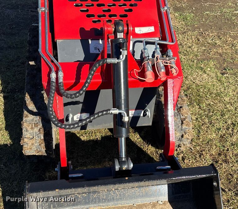 image for item EV2568 2025 AGT YSRT14 compact utility loader