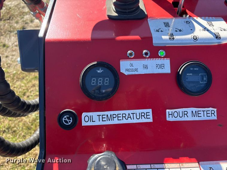 image for item EV2568 2025 AGT YSRT14 compact utility loader