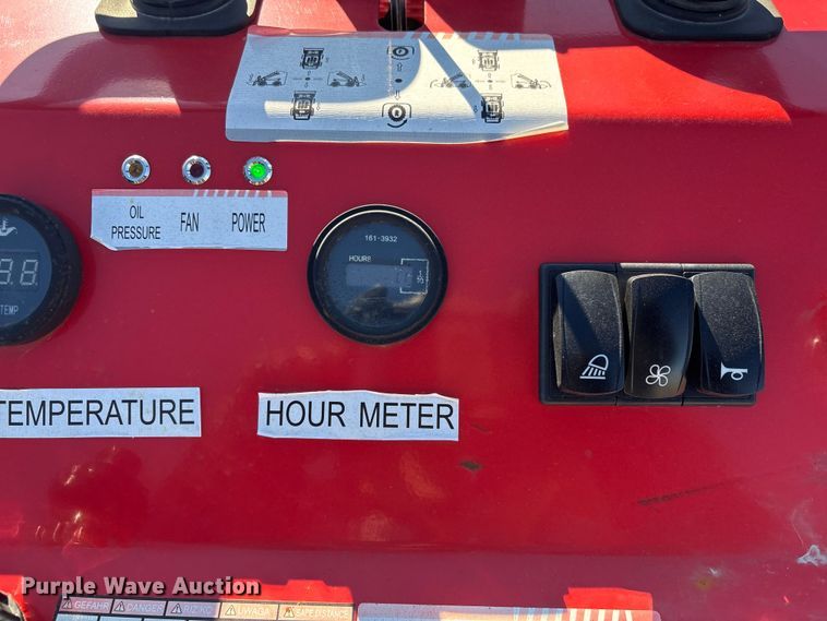 image for item EV2568 2025 AGT YSRT14 compact utility loader