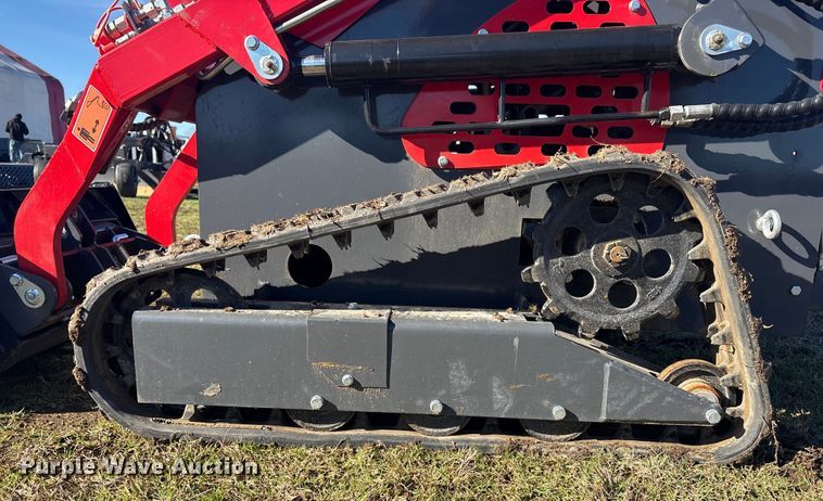 image for item EV2568 2025 AGT YSRT14 compact utility loader