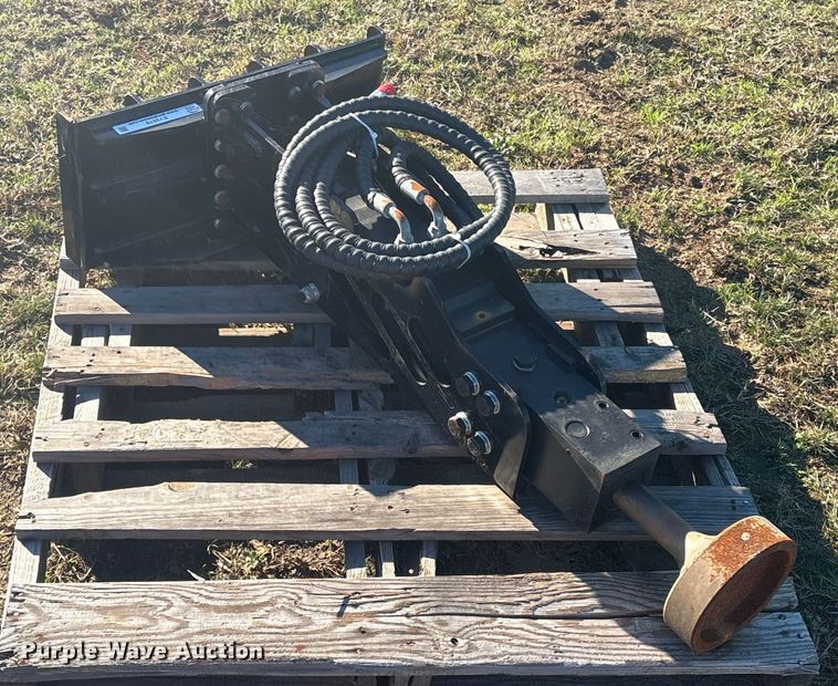 image for item EV2570 2025 GIYI GY-D45 compact utility loader post driver