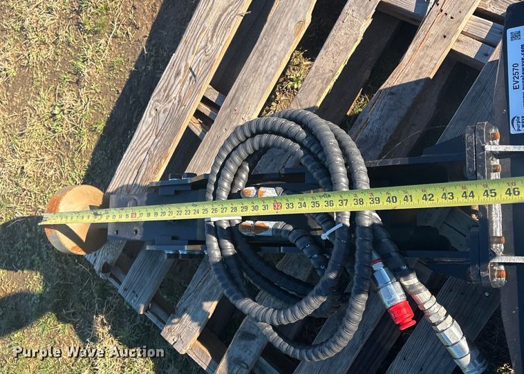 image for item EV2570 2025 GIYI GY-D45 compact utility loader post driver