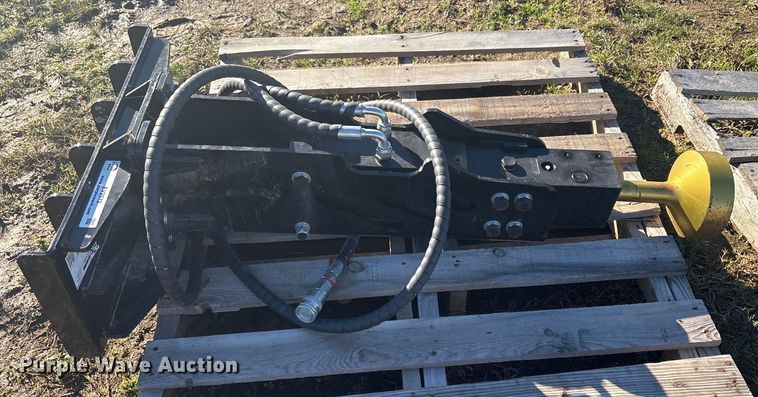 image for item EV2572 2025 GIYI GY-D45 compact utility loader post driver