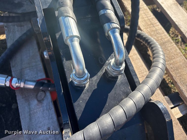 image for item EV2572 2025 GIYI GY-D45 compact utility loader post driver