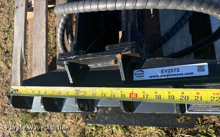 image for item EV2572 2025 GIYI GY-D45 compact utility loader post driver