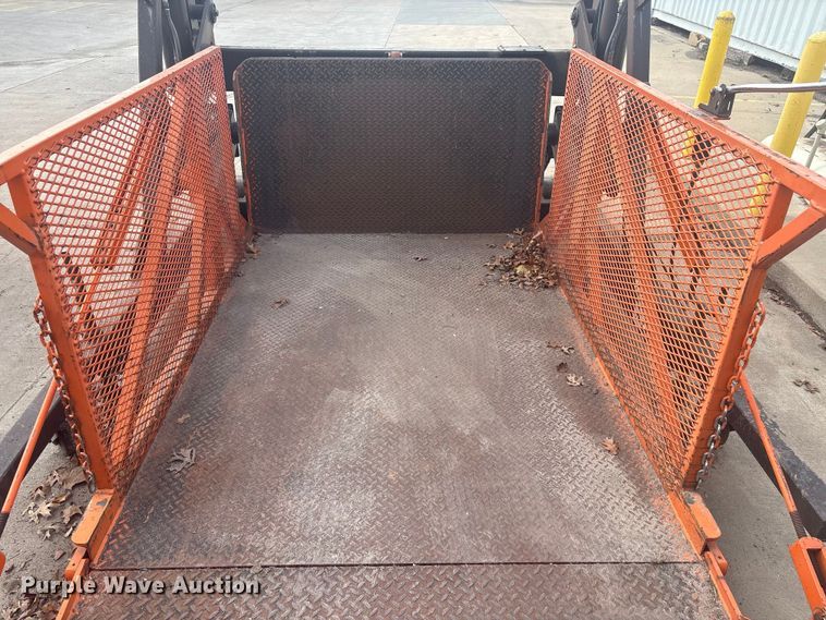 image for item EV2579 Superior Handling Equipment SL500 A loading dock lift