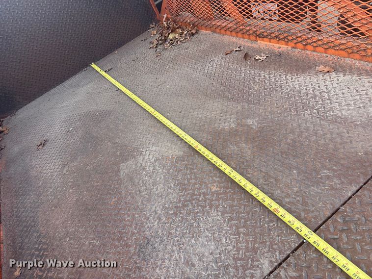 image for item EV2579 Superior Handling Equipment SL500 A loading dock lift