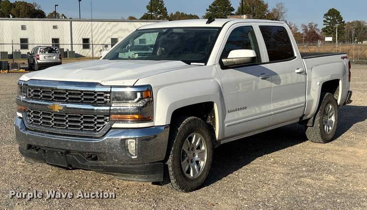 image for item EV3308 2017 Chevrolet Silverado 1500 Crew Cab pickup truck