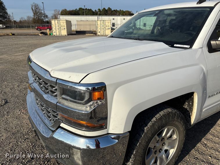 image for item EV3308 2017 Chevrolet Silverado 1500 Crew Cab pickup truck