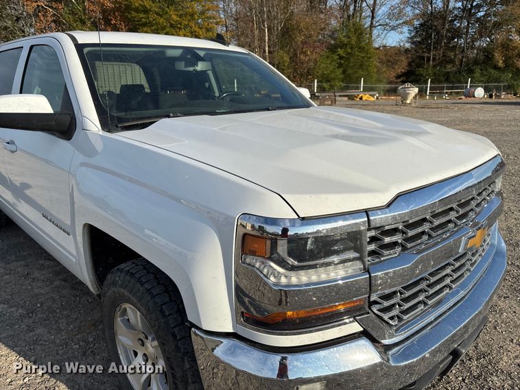 image for item EV3308 2017 Chevrolet Silverado 1500 Crew Cab pickup truck