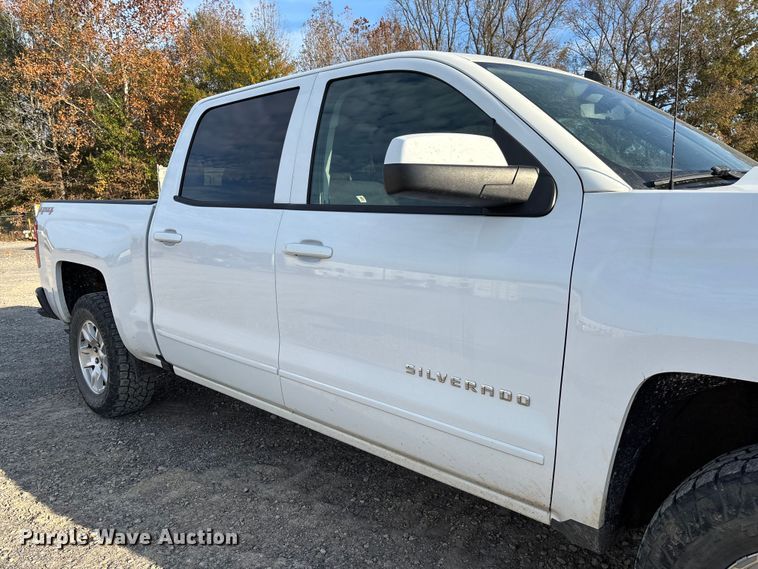 image for item EV3308 2017 Chevrolet Silverado 1500 Crew Cab pickup truck