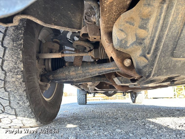 image for item EV3308 2017 Chevrolet Silverado 1500 Crew Cab pickup truck