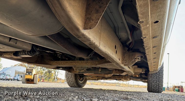 image for item EV3308 2017 Chevrolet Silverado 1500 Crew Cab pickup truck