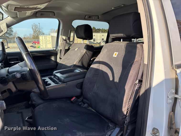 image for item EV3308 2017 Chevrolet Silverado 1500 Crew Cab pickup truck