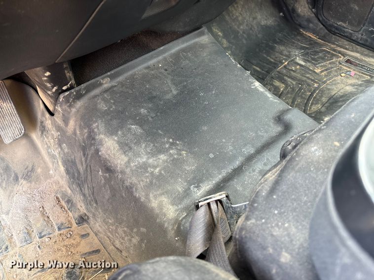 image for item EV3308 2017 Chevrolet Silverado 1500 Crew Cab pickup truck