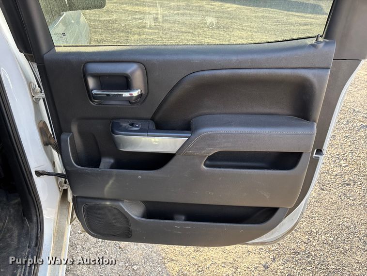 image for item EV3308 2017 Chevrolet Silverado 1500 Crew Cab pickup truck